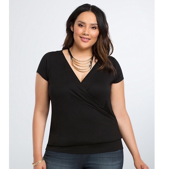 torrid Tops - BNWT Torrid Plus Size 4x Black Knit Surplice Top!